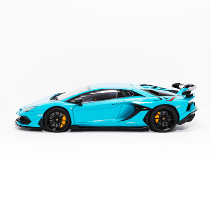 Blue Aventador SVJ - 1:18 scale