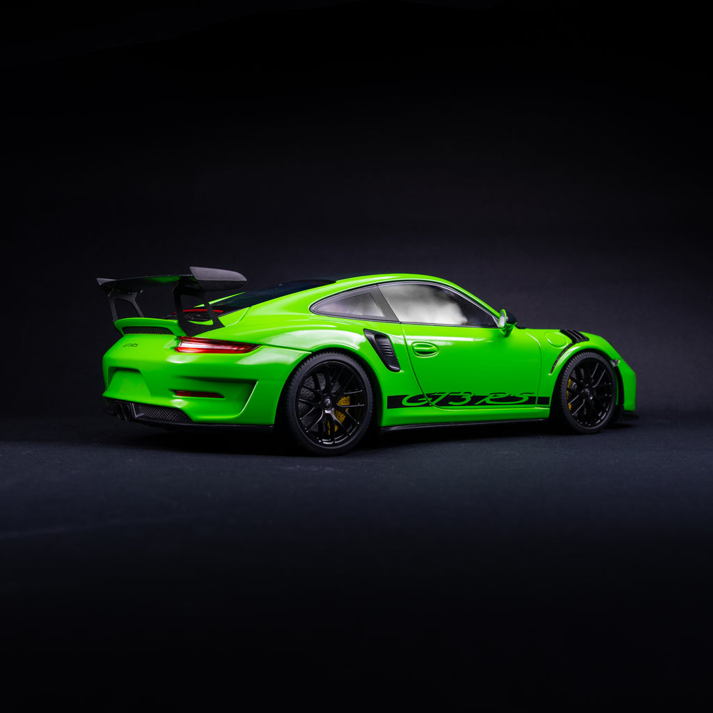 991.2 GT3RS (weissach) - GREEN