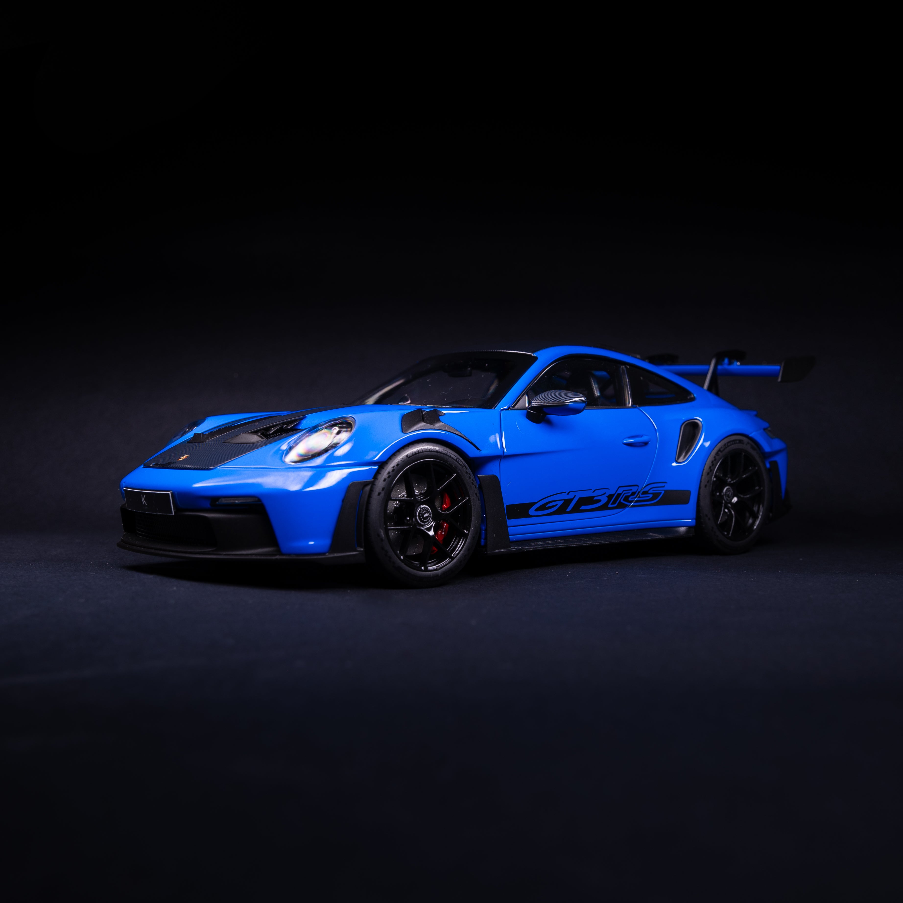 992 GT3RS (weissach) - BLUE - black rims