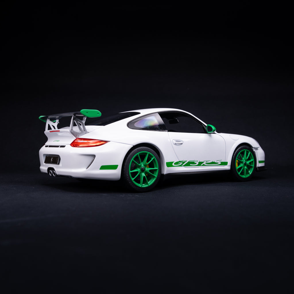 997.2 GT3RS - WHITE - green rims