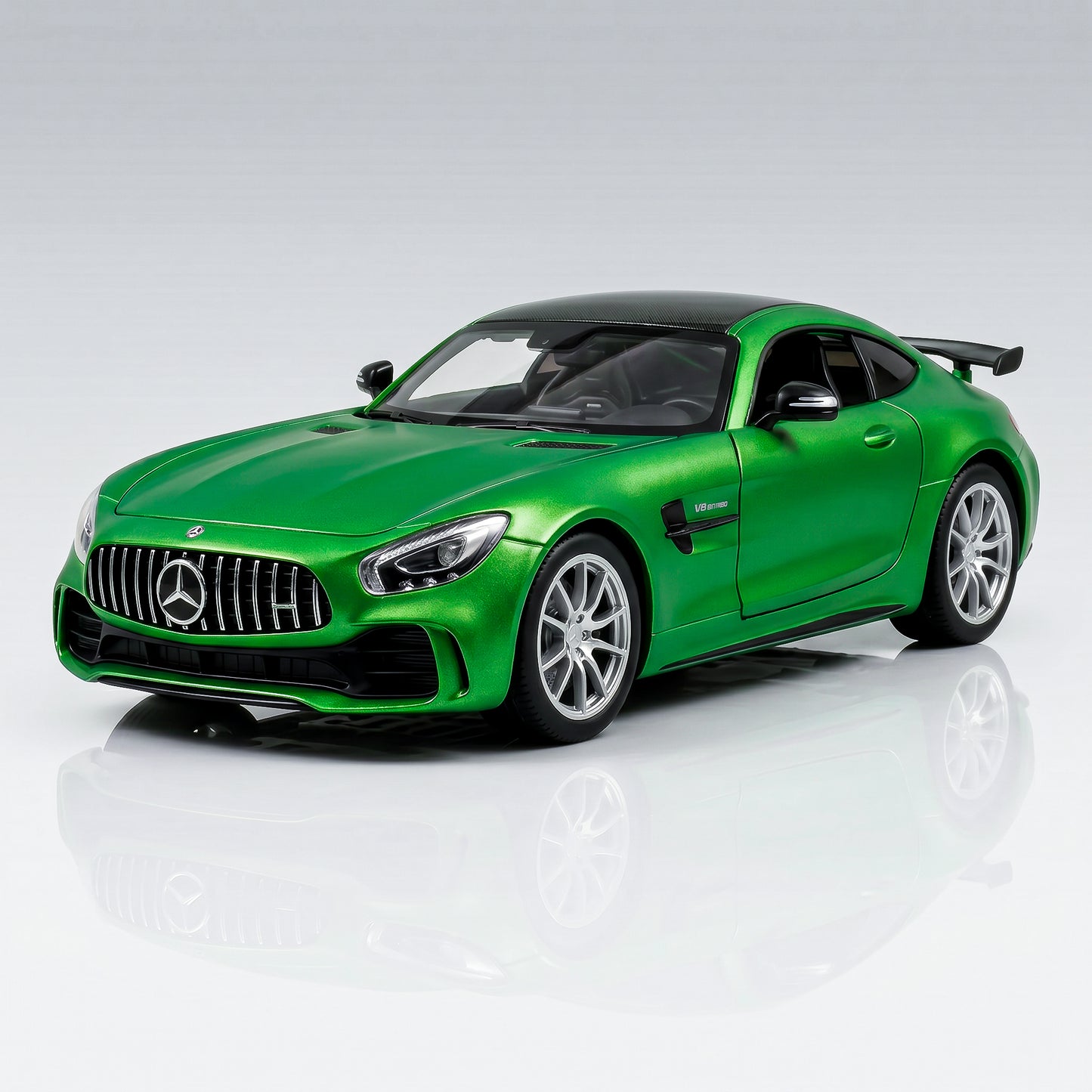 Mercedes-Benz AMG GTr - 1:18