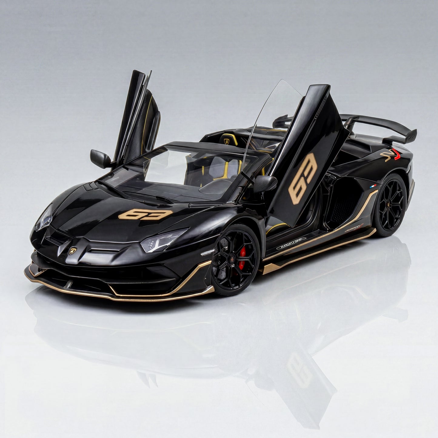 Lamborghini Aventador SVJ Roadster - 1:18